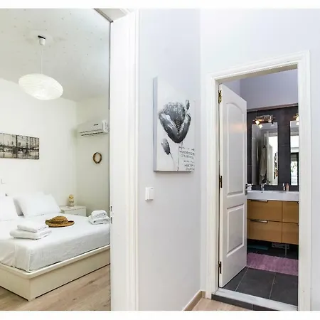Smirnis 7 Rhodes City